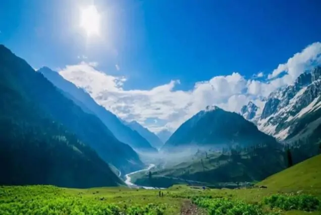 Complete Kashmir Delight – 8 Nights / 9 Days