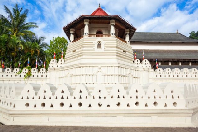 Maldives with Sri Lanka Combo Tour 10 Nights 11 Days – Go India Holiday
