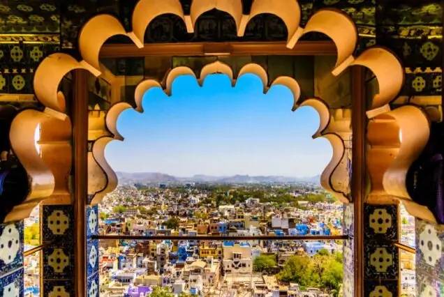Udaipur and Mount Abu Tour – Lakes, Palaces & Hill-Station Escape